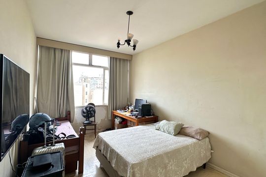Apartamento à venda com 3 quartos, 180m² em Copacabana, Rio de Janeiro