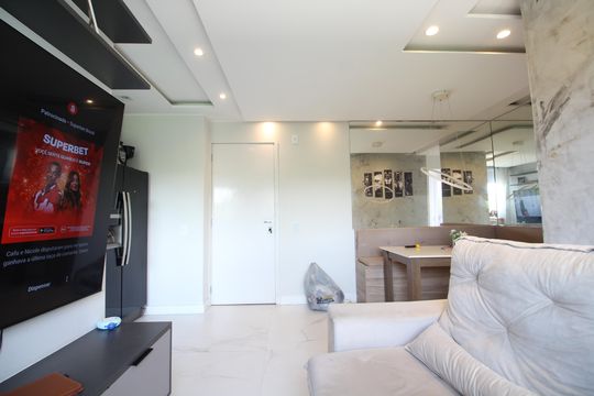 Sala de apartamento para alugar com 2 quartos, 50m² em Taquara, Rio de Janeiro
