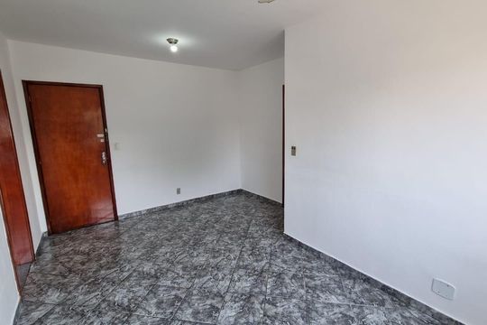 Sala de apartamento para alugar com 2 quartos, 56m² em Tanque, Rio de Janeiro