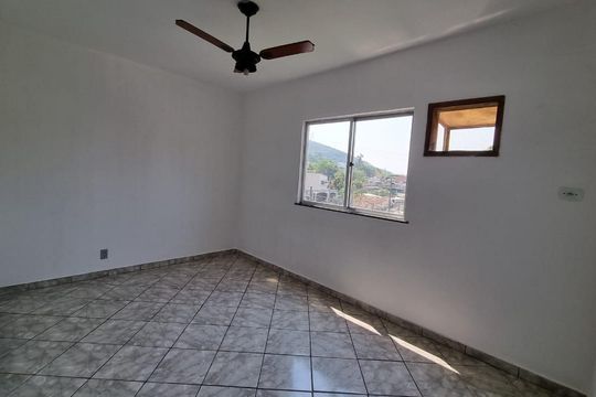 Quarto de apartamento para alugar com 2 quartos, 56m² em Tanque, Rio de Janeiro