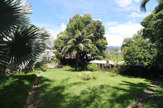 Quintal de casa à venda com 7 quartos, 1316m² em Taquara, Rio de Janeiro
