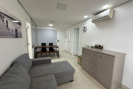 Sala de apartamento para alugar com 1 quarto, 49m² em Alphaville Industrial, Barueri