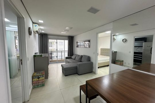 Sala de apartamento para alugar com 1 quarto, 49m² em Alphaville Industrial, Barueri