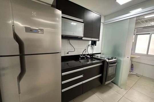 Cozinha de apartamento para alugar com 1 quarto, 49m² em Alphaville Industrial, Barueri