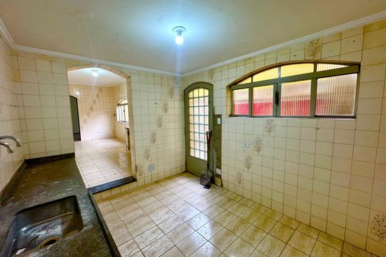 Cozinha de casa à venda com 7 quartos, 148m² em Jardim Bom Clima, Guarulhos