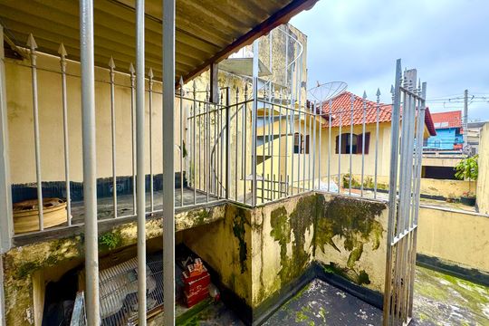 Canil de casa à venda com 7 quartos, 148m² em Jardim Bom Clima, Guarulhos