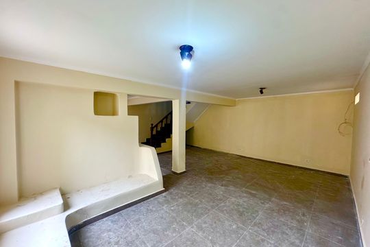 Sala de casa à venda com 7 quartos, 148m² em Jardim Bom Clima, Guarulhos