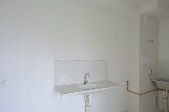 Cozinha de apartamento à venda com 2 quartos, 40m² em Vila Suzana, São Paulo