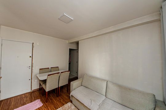 Sala de apartamento para alugar com 2 quartos, 50m² em Vila Metalúrgica, São Paulo
