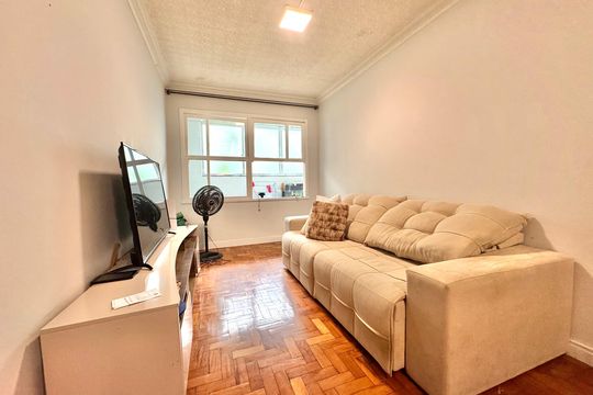 Apartamento à venda com 2 quartos, 65m² em São João, Porto Alegre