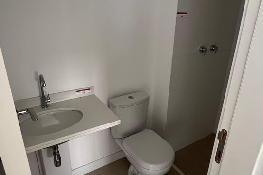 Banheiro Social de apartamento à venda com 2 quartos, 142m² em Vila Suzana, São Paulo