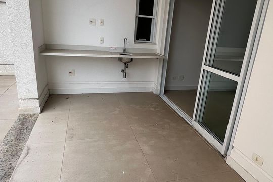 Varanda Sala/Cozinha de apartamento à venda com 2 quartos, 142m² em Vila Suzana, São Paulo