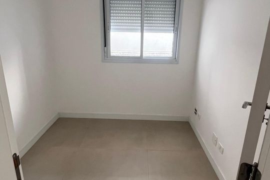 Quarto 1 de apartamento à venda com 2 quartos, 142m² em Vila Suzana, São Paulo
