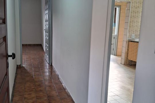 Casa para alugar com 3 quartos, 325m² em Jardim Cláudia, São Paulo