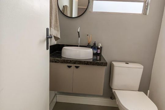 Banheiro de apartamento à venda com 2 quartos, 91m² em Parque Sao Vicente, Santo André