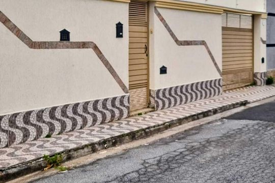 Casa para alugar com 4 quartos, 220m² em Jardim Maria Augusta, Taubaté