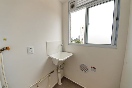 Apartamento à venda com 2 quartos, 35m² em Vila Antonieta, São Paulo