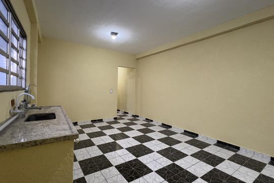 Cozinha de casa para alugar com 2 quartos, 100m² em Jardim Bom Clima, Guarulhos
