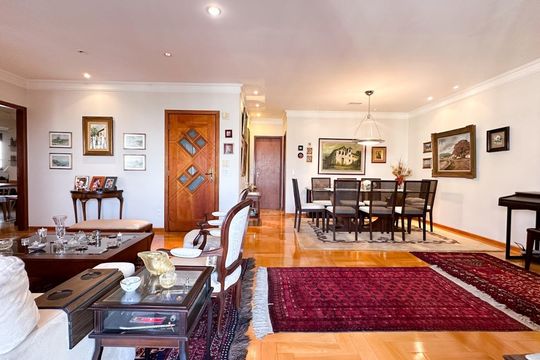 Apartamento para alugar com 2 quartos, 226m² em Vila Suzana, São Paulo