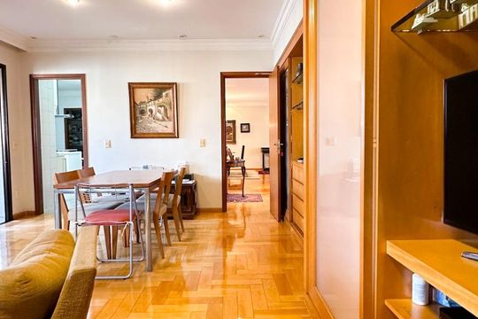 Apartamento para alugar com 2 quartos, 226m² em Vila Suzana, São Paulo