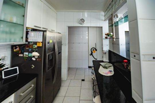 Casa à venda com 3 quartos, 130m² em São Luiz, Belo Horizonte