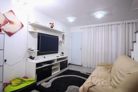 Casa para alugar com 1 quarto, 148m² em Vila Virginia, São Paulo