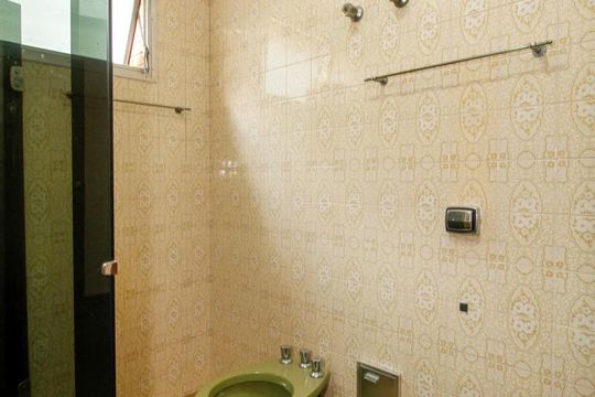 Banheiro da Suíte 4 de casa para alugar com 4 quartos, 600m² em Vila Ida, São Paulo