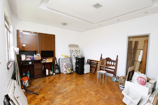 Casa à venda com 6 quartos, 203m² em Carlos Prates, Belo Horizonte