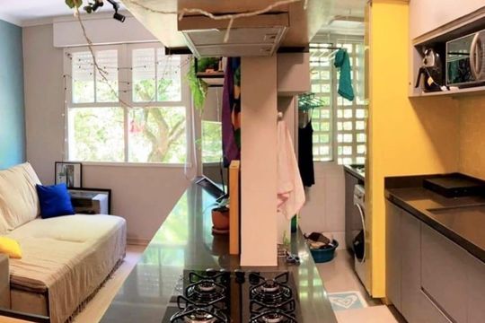 Sala de apartamento à venda com 2 quartos, 56m² em Menino Deus, Porto Alegre