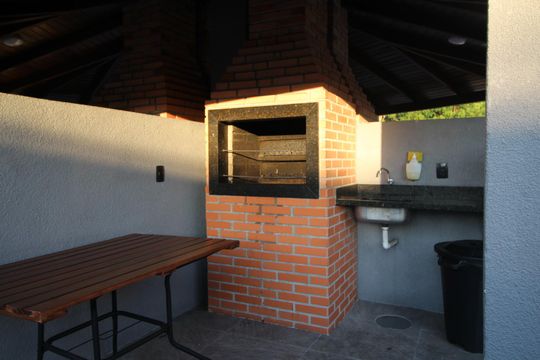Área comum - Churrasqueira de apartamento à venda com 2 quartos, 50m² em Rubem Berta, Porto Alegre