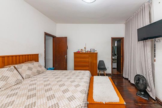 Casa à venda com 3 quartos, 360m² em Alto Caiçaras, Belo Horizonte