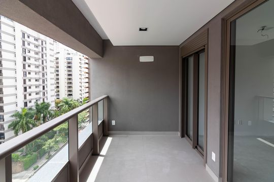 Varanda de apartamento à venda com 3 quartos, 111m² em Moema, São Paulo