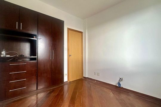 Quarto de apartamento à venda com 5 quartos, 242m² em Gutierrez, Belo Horizonte