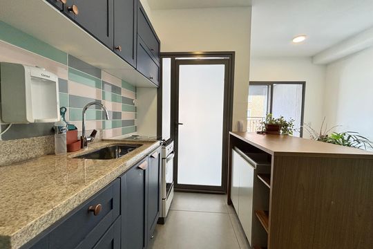 Cozinha de apartamento à venda com 2 quartos, 65m² em Indianópolis, São Paulo