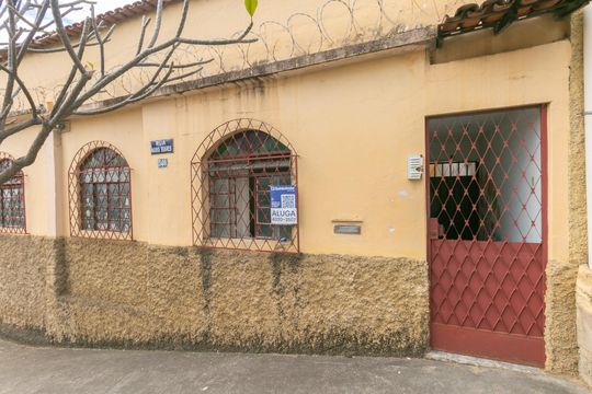 Fachada de casa para alugar com 3 quartos, 95m² em Dom Bosco, Belo Horizonte