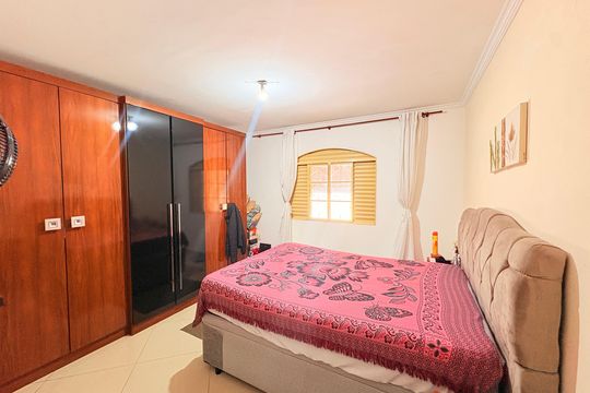 Suíte de casa à venda com 3 quartos, 248m² em Jardim América, Várzea Paulista
