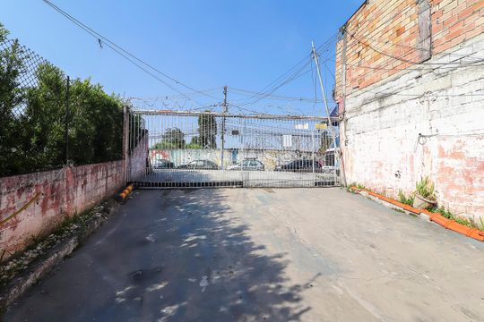 Garagem de casa para alugar com 2 quartos, 42m² em Cidade Líder, São Paulo