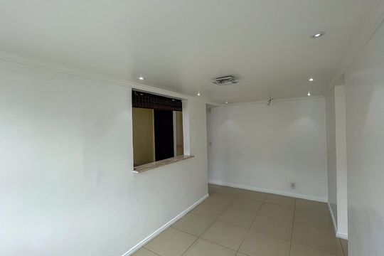 Sala de apartamento para alugar com 2 quartos, 48m² em Honório Gurgel, Rio de Janeiro
