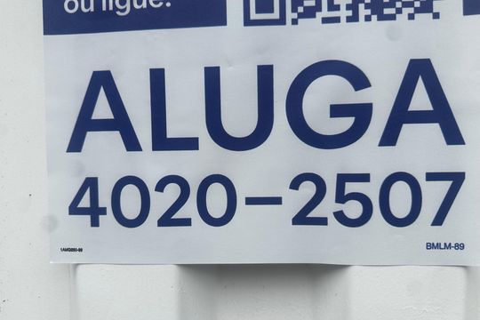 Placa de casa para alugar com 2 quartos, 70m² em Carlos Prates, Belo Horizonte