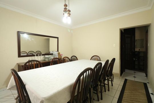 Sala de Jantar de casa à venda com 20 quartos, 700m² em Eldorado, Diadema