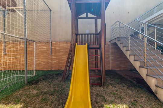 Apartamento à venda com 2 quartos, 123m² em Passo d’Areia, Porto Alegre