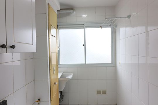 Cozinha e Área de Serviço de apartamento para alugar com 2 quartos, 55m² em Jardim Iraja, São Bernardo do Campo