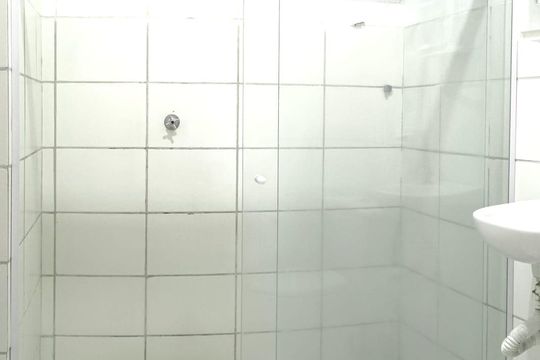 Banheiro de apartamento à venda com 2 quartos, 55m² em Anil, Rio de Janeiro
