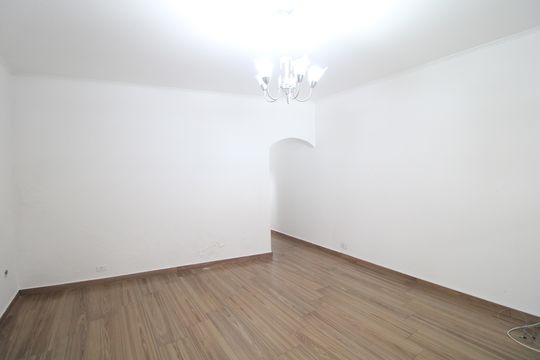 Casa para alugar com 3 quartos, 250m² em Vila Santana, São Paulo