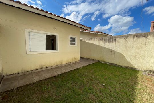 Casa de Condomínio para alugar com 3 quartos, 77m² em Jardim Nova Coimbra, Cotia