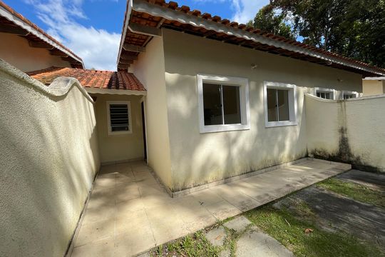 Casa de Condomínio para alugar com 3 quartos, 77m² em Jardim Nova Coimbra, Cotia