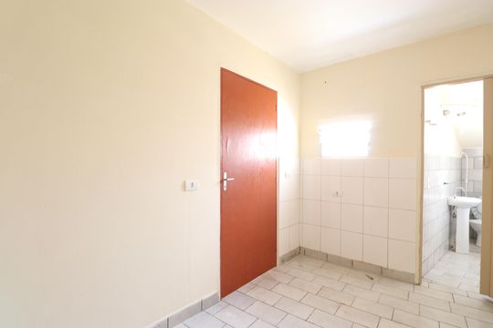 Cozinha  de casa para alugar com 1 quarto, 40m² em Alto da Lapa, São Paulo