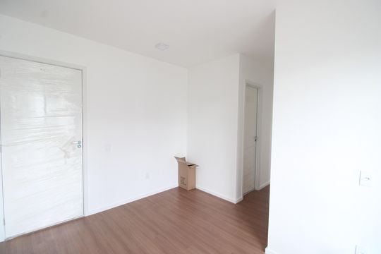 Sala de apartamento para alugar com 2 quartos, 42m² em Barra Olímpica, Rio de Janeiro