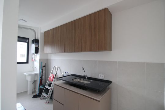 Cozinha de apartamento para alugar com 2 quartos, 42m² em Barra Olímpica, Rio de Janeiro