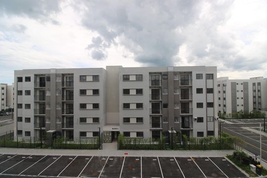 Quarto 1 - Vista de apartamento para alugar com 2 quartos, 42m² em Barra Olímpica, Rio de Janeiro